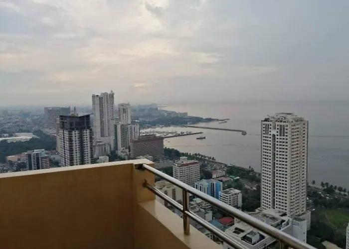 Experience Ocean View In The Heart Of Manila, Enjoy Free Access To The Pool, Sauna, Massage Promo In Prime Location Near The Us Embassy, Naia, Makati, Bgc, Mall Of Asia, And Chinatown Is A Limited-time Offer, Book Now Hotel *