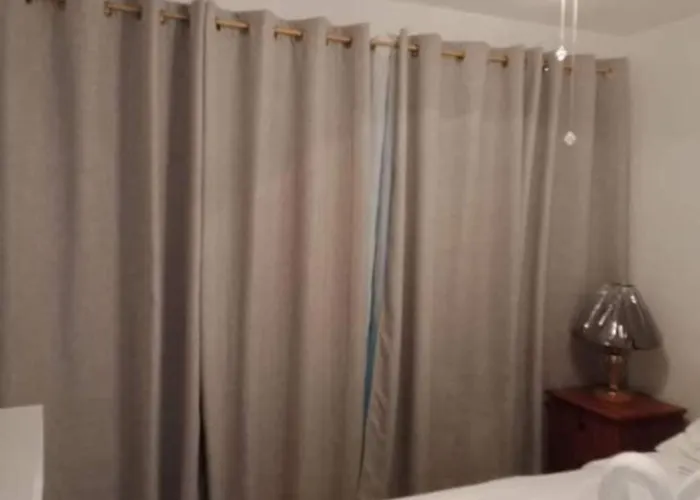 Experience Ocean View In The Heart Of Manila, Enjoy Free Access To The Pool, Sauna, Massage Promo In Prime Location Near The Us Embassy, Naia, Makati, Bgc, Mall Of Asia, And Chinatown Is A Limited-time Offer, Book Now * Manila