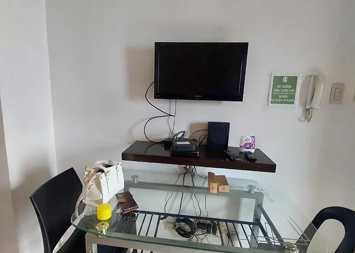 Hotel Experience Ocean View In The Heart Of Manila, Enjoy Free Access To The Pool, Sauna, Massage Promo In Prime Location Near The Us Embassy, Naia, Makati, Bgc, Mall Of Asia, And Chinatown Is A Limited-time Offer, Book Now