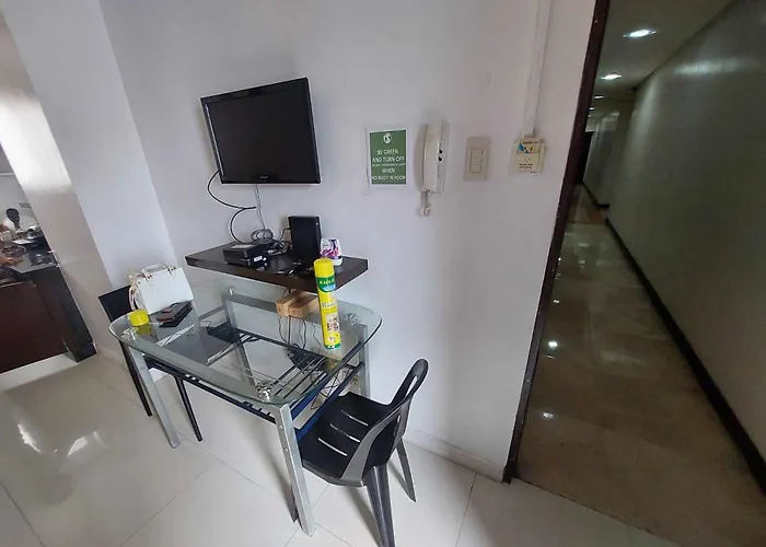 Experience Ocean View In The Heart Of Manila, Enjoy Free Access To The Pool, Sauna, Massage Promo In Prime Location Near The Us Embassy, Naia, Makati, Bgc, Mall Of Asia, And Chinatown Is A Limited-time Offer, Book Now Manila