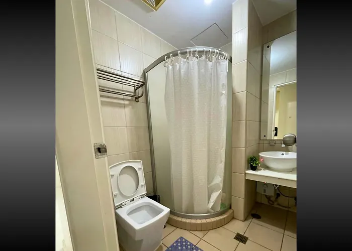 Experience Ocean View In The Heart Of Manila, Enjoy Free Access To The Pool, Sauna, Massage Promo In Prime Location Near The Us Embassy, Naia, Makati, Bgc, Mall Of Asia, And Chinatown Is A Limited-time Offer, Book Now Manila