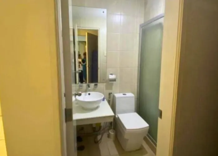 Experience Ocean View In The Heart Of Manila, Enjoy Free Access To The Pool, Sauna, Massage Promo In Prime Location Near The Us Embassy, Naia, Makati, Bgc, Mall Of Asia, And Chinatown Is A Limited-time Offer, Book Now * Manila